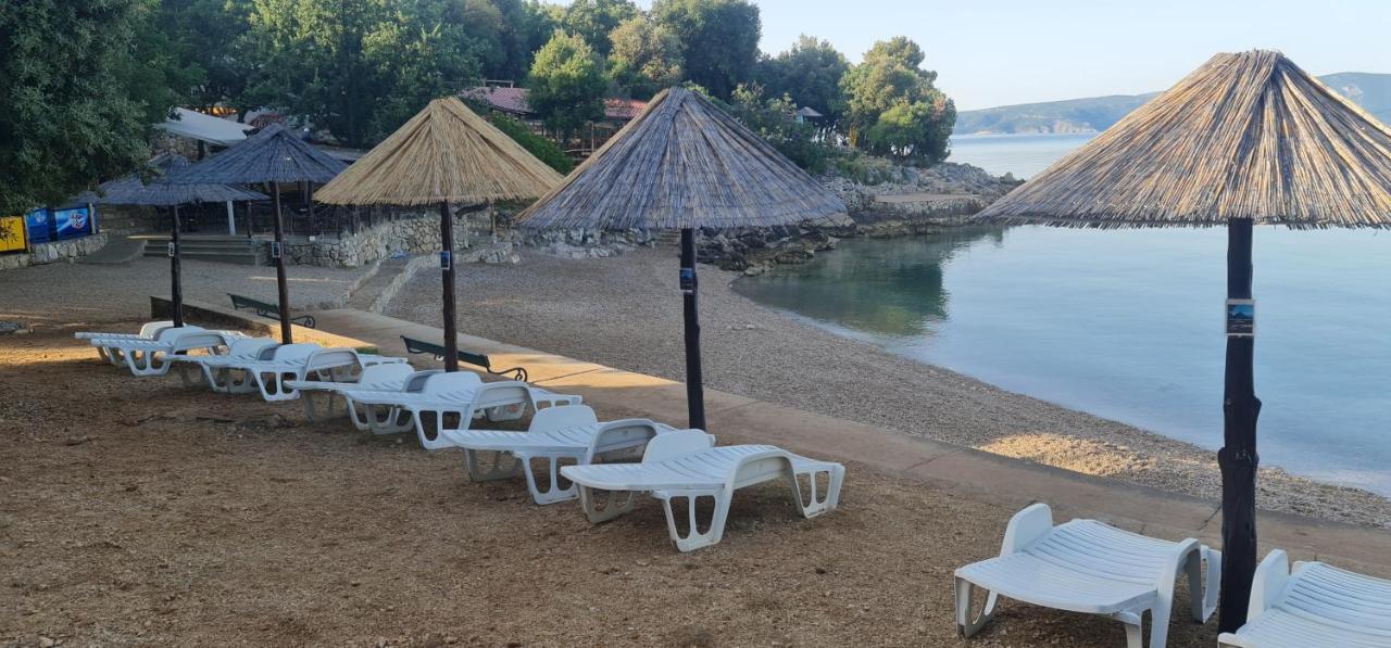 Apartments Villa "Aurea" With Pool Krk Town Exterior photo